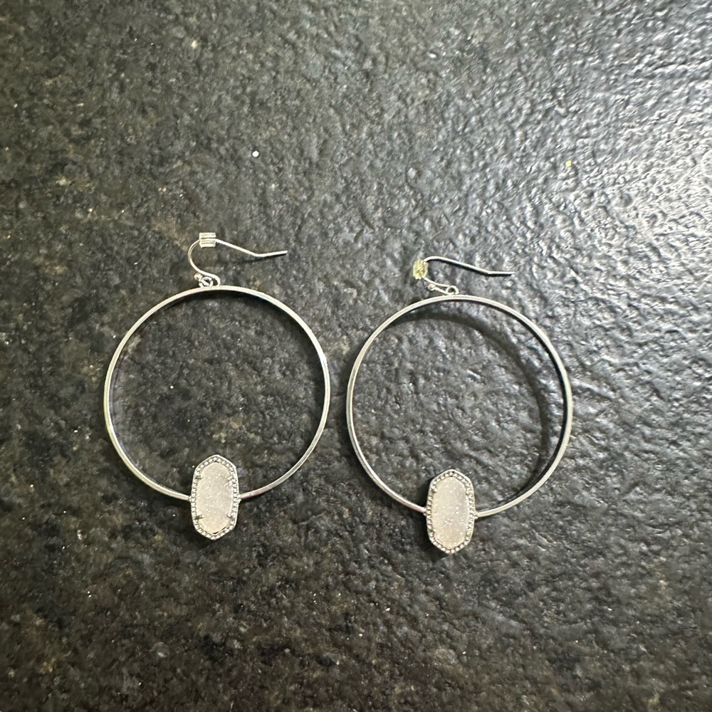 Kendra Scott Silver Elora Hoop Earrings in White Drusy